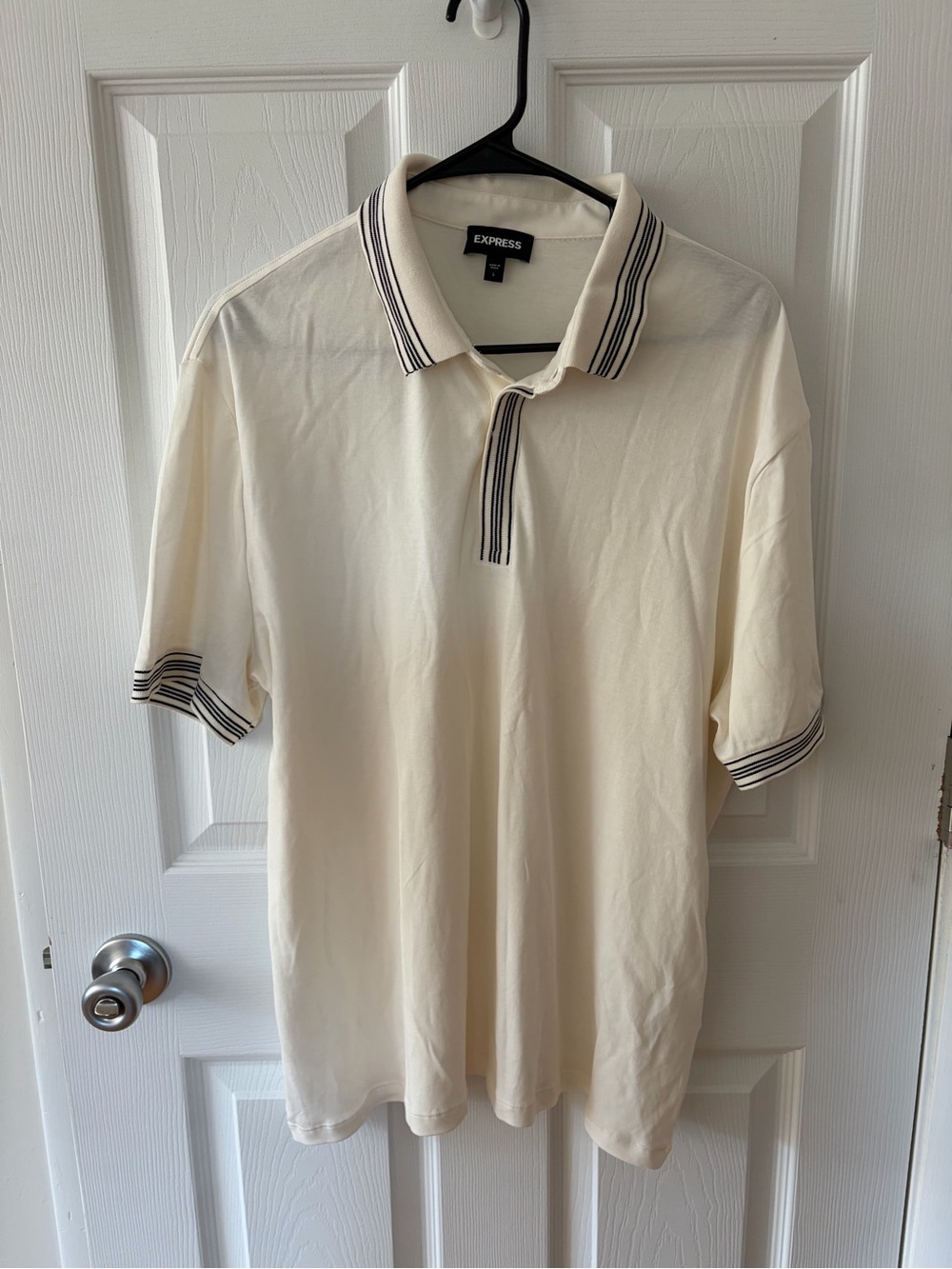 Express Men's Cream Polo Shirt with Contrast Trim, Preppy, Clean Style Larce
